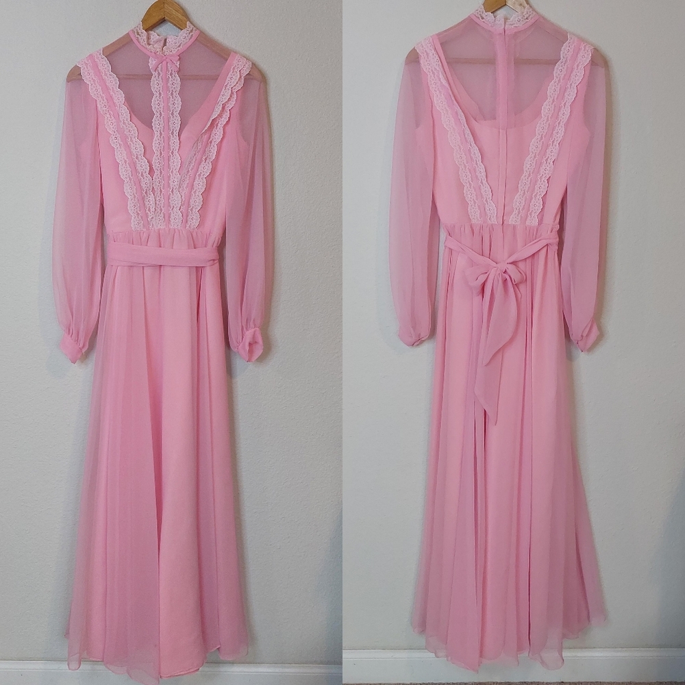 Vintage 60's Union Made Praire Victorian Slip Pink‎ Lace Dress